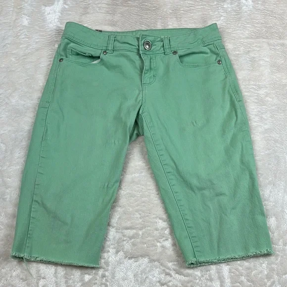 LC Lauren Conrad Green Jean Shorts - Picture 1 of 12